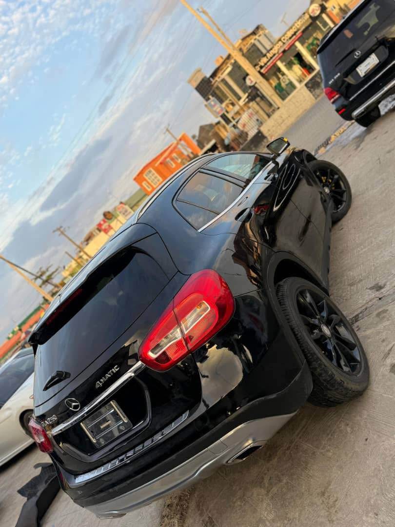 A picture of 2015 Mercedes Benz GLA 250