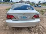 A picture of Lexus ES3300
