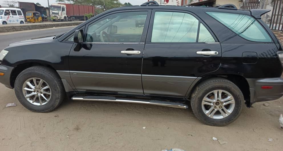 A picture of Belgium Grade Lexus RX300 Price 3.2m Settles 150k Loc NTA