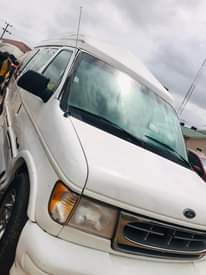 A picture of Ford E 150 Explorer van