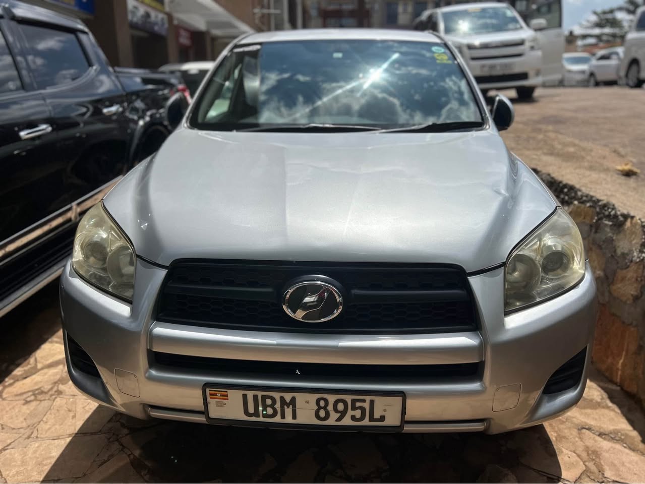 A picture of  40M Toyota Rav4 model 2008 0705176582.