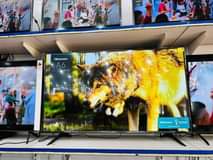 A picture of 330 000 last price for 32inch flat screen TV brand