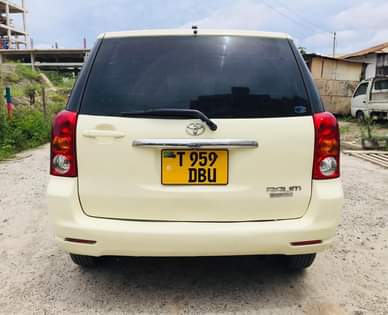A picture of TOYOTA RAUM NEW MODEL NAIUZA MIL 8 8 0743435416