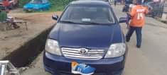 A picture of 900k dealer s food Toyota Corolla 2002 model automatic transmission