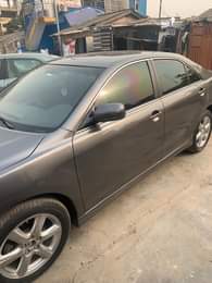 A picture of 2008 Toyota canry sport pure first body with android screen