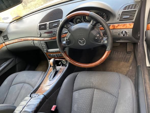 A picture of MERCEDES BENZ W211 E CLASS AUTOMATIC ENGINE M112 V6 PETROL