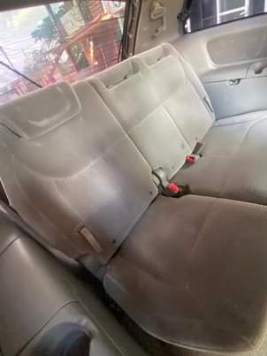 A picture of Toyota sienna 010