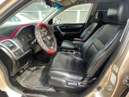 A picture of Owner need money today Registered 2008 Honda CRV painted on