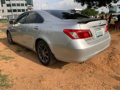 A picture of Distress 2008 Lexus ES350 First body buy and drive Accident
