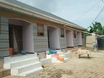 houses kireka
