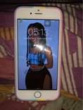 A picture of iPhone 6 64GB at 190k Touch ID works 100 battery