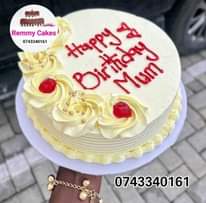 A picture of  birthdaycake cakecakescakes freshcake strawberry vanilla chocolate