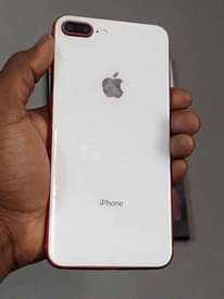 A picture of I phone 8 plus Gb 64 Lipia 190k ankoo back