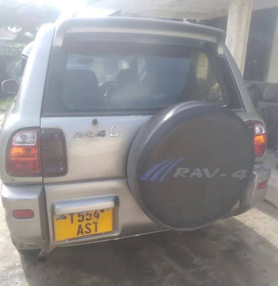 A picture of TOYOTA RAV4 L
