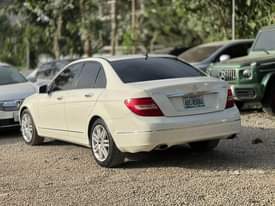 A picture of 2008 Mercedes Benz C309