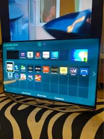 A picture of Samsung smart TV inch 43