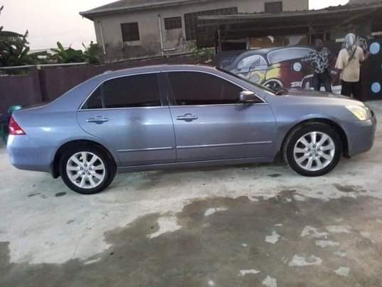 A picture of 2007 Honda Accord DC Automatic