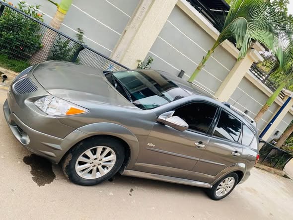 A picture of Ado motors kaduna BELGIUM ESCAPE TOYOTA PONTIAC VIBE 2006 MODEL