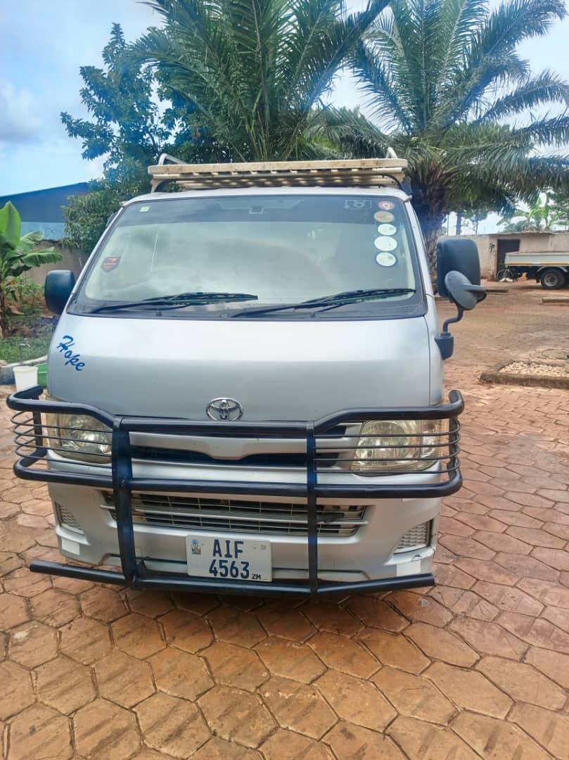 used toyota hiace