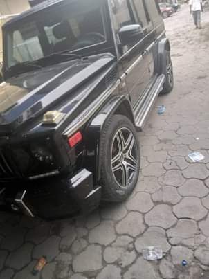 A picture of Neatly used 2005 G wagon pure first body Untempered engine