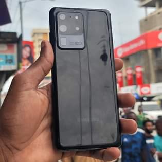 A picture of SAMSUNG GALAXY S20 ULTRA USED CLEAN FULL display
