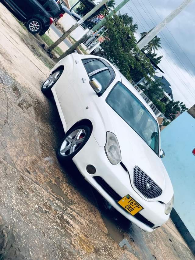 A picture of TOYOTA VERROSA