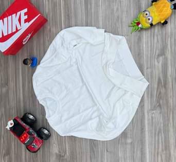 A picture of Brand new sweater shirts