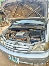 A picture of Toyota sienna for sale 2002 forsale with the factory fitted