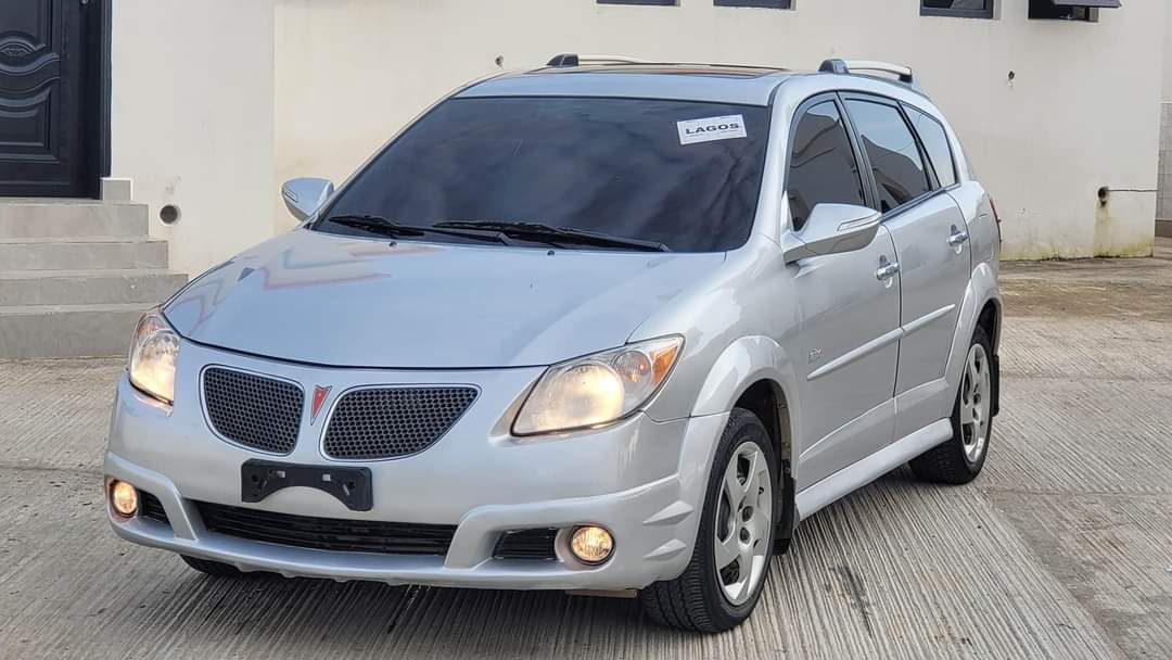 A picture of Vibe 2006 model