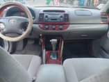 A picture of 2005 TOYOTA CAMRY LE 08062540056