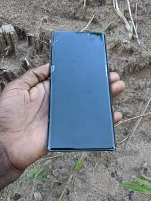 A picture of Samsung Galaxy note 9 krek kdg gb128 ram6 net4g 0686820249