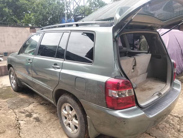 A picture of 2006 Toyota Highlander 2006