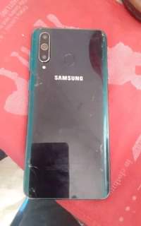A picture of Samsung A8s