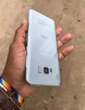 A picture of samsung s8plas