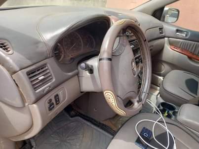 A picture of Car sienna