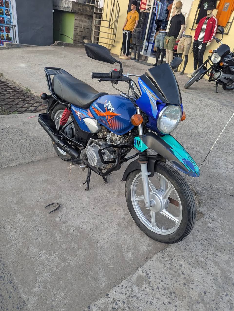 A picture of TVS CC 150
