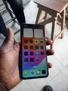 A picture of IPHONE XS MAX 64GB UK