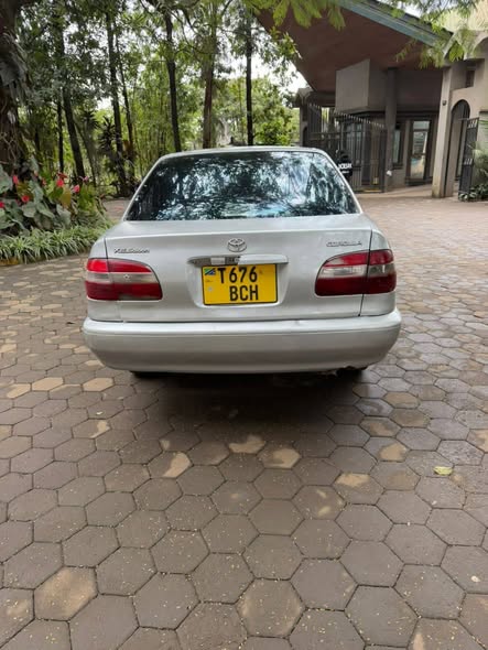 A picture of TOYOTA COROLLA 111