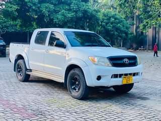 A picture of TOYOTA HILUX VIGO