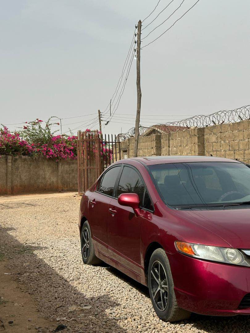 A picture of HONDA CIVIC I ROBOT