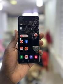 A picture of Samsung S20 5G 128gb 12gb ram 550k Dot whatsapp or