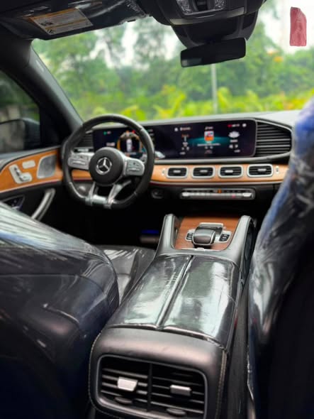 A picture of 2021 Mercedes Benz GLE 53