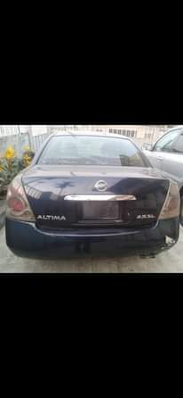 A picture of 2005 Nissan ALTIMA