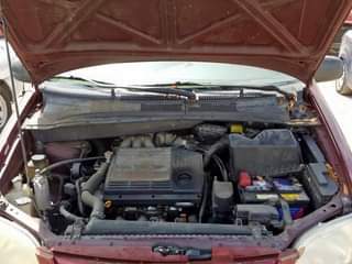 A picture of Toyota sienna very clean and neat