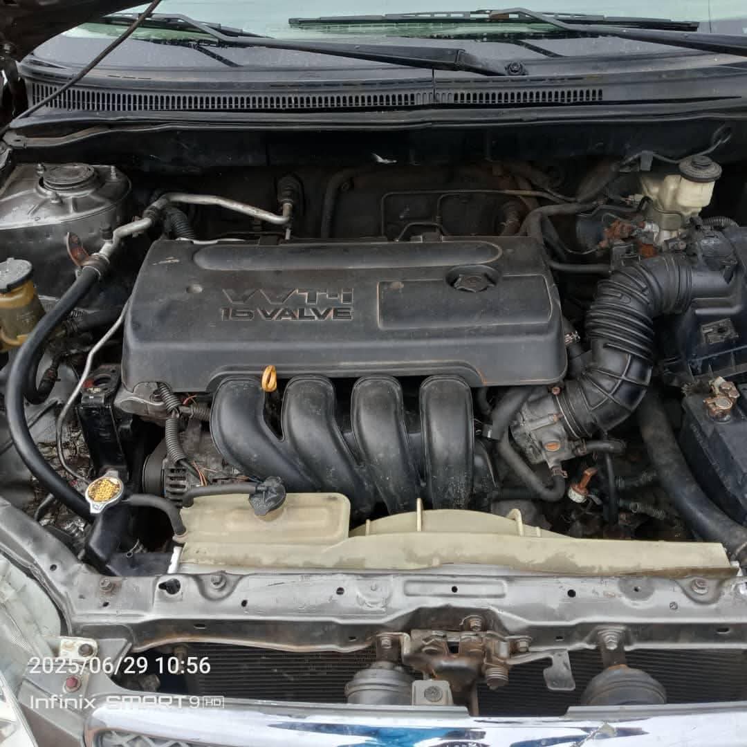 A picture of 2004 Toyota corolla