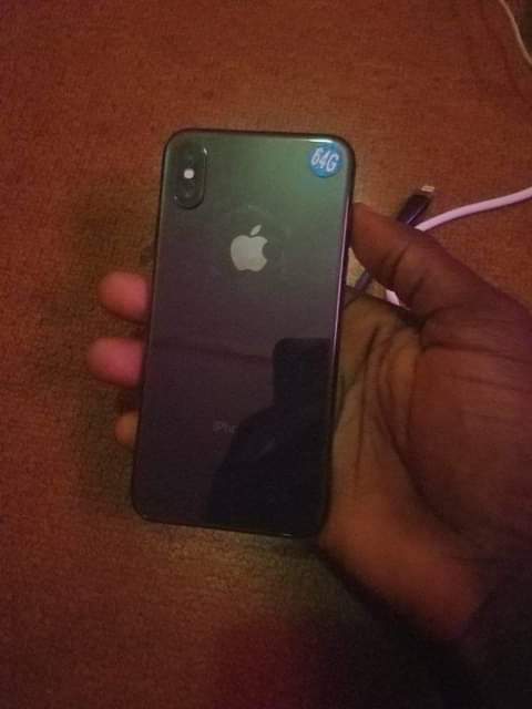 A picture of iPhone x 64gb NFD WIFI only