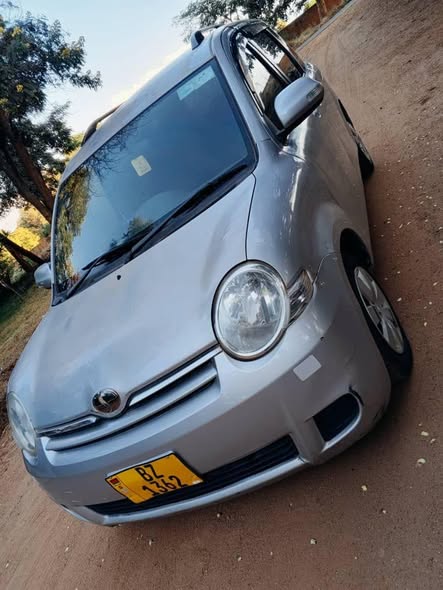A picture of Toyota sienta for sale