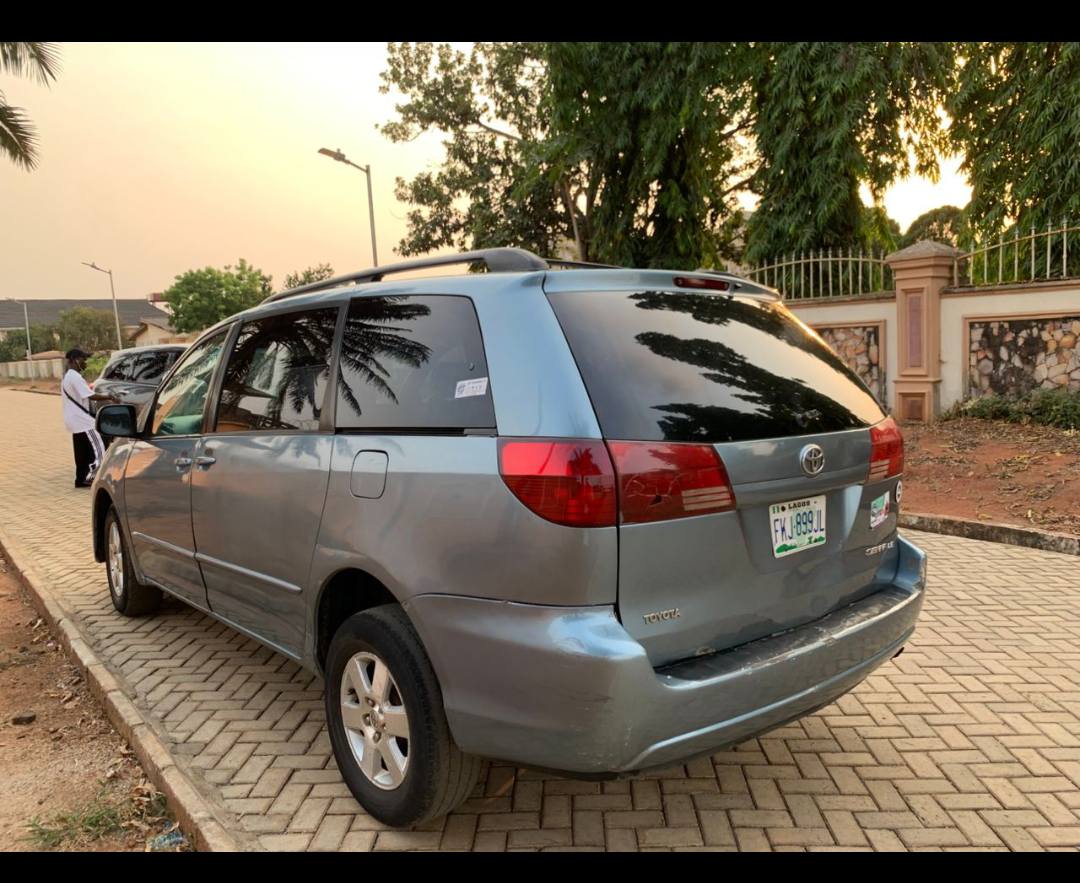 A picture of 2006 Toyota Sienna Painted Engine Gear Untouched 100 Call or