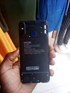 A picture of Tecno spark 4 air at100k 32GB 2GB call or what