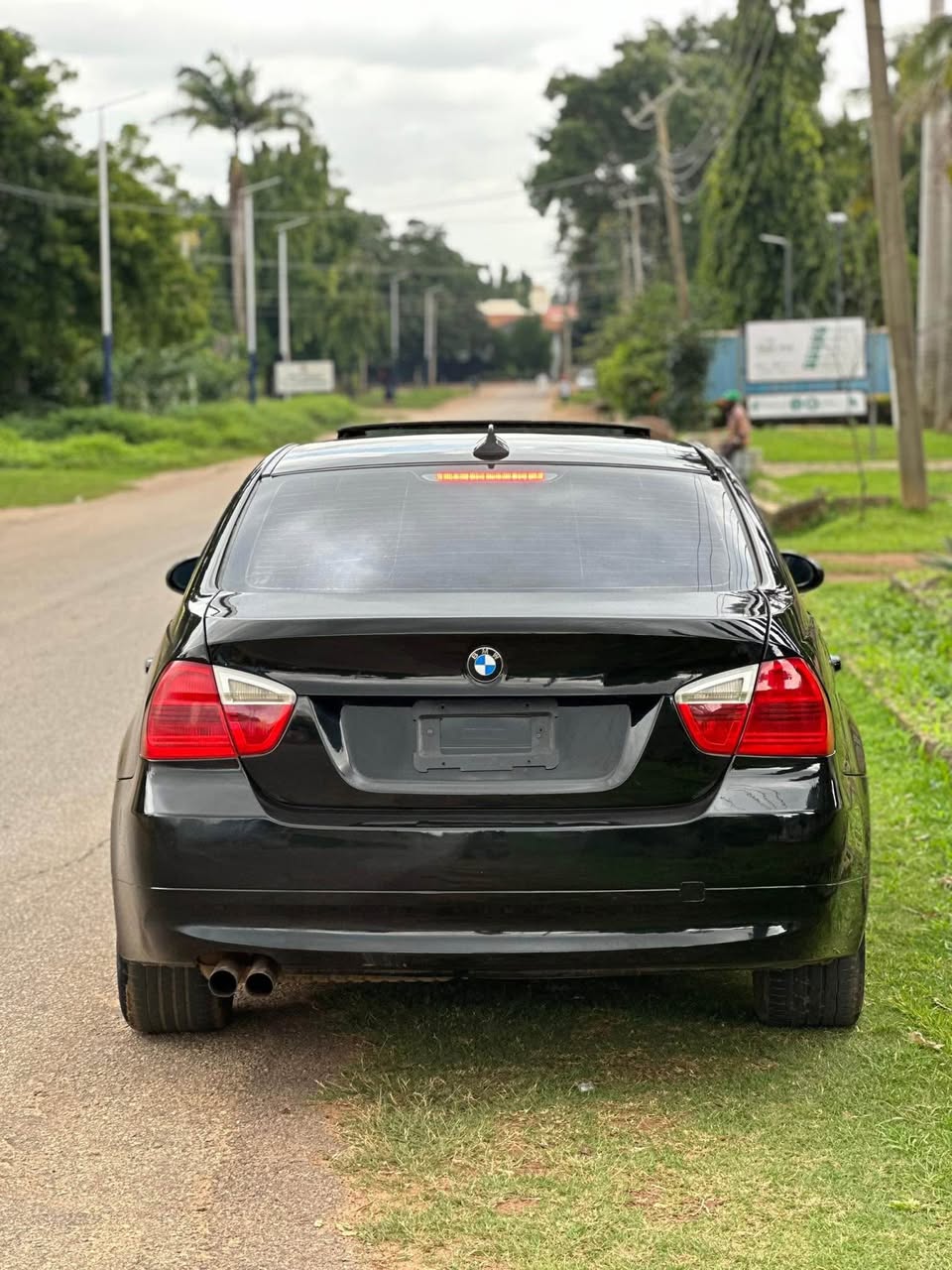 A picture of Extremely Clean BMW E90 2008 Original Duty Automatic Transmission Very